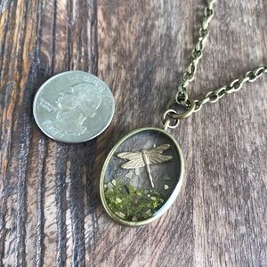 Open bezel pendant necklace